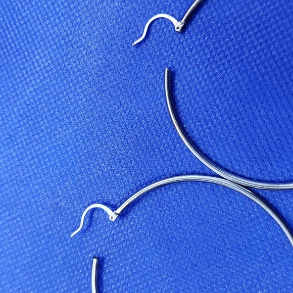 Sterling silver hoop earrings - Picture 6 of 9